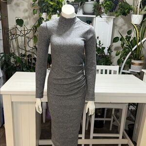 Suzy Shier Stylish Gray Long-Sleeve Knit Midi Dress XS NWOT